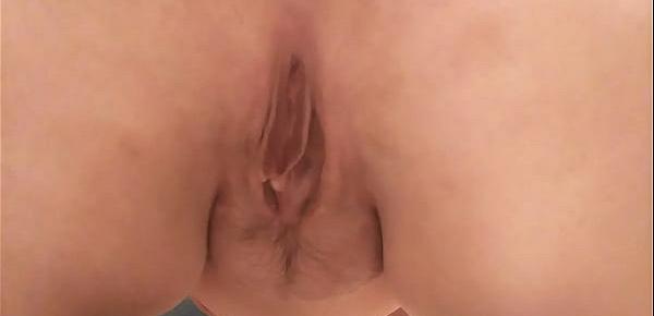  Pushing out a Creampie and Peeing